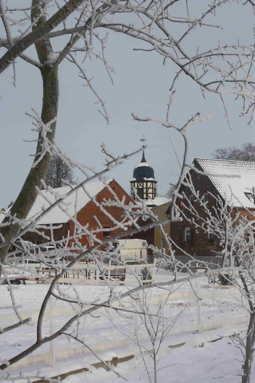 Hotel Gutshof Zum Adlernest Arnsnesta Zewnętrze zdjęcie